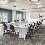 Hampton Inn & Suites - Cape Cod / West Yarmouth