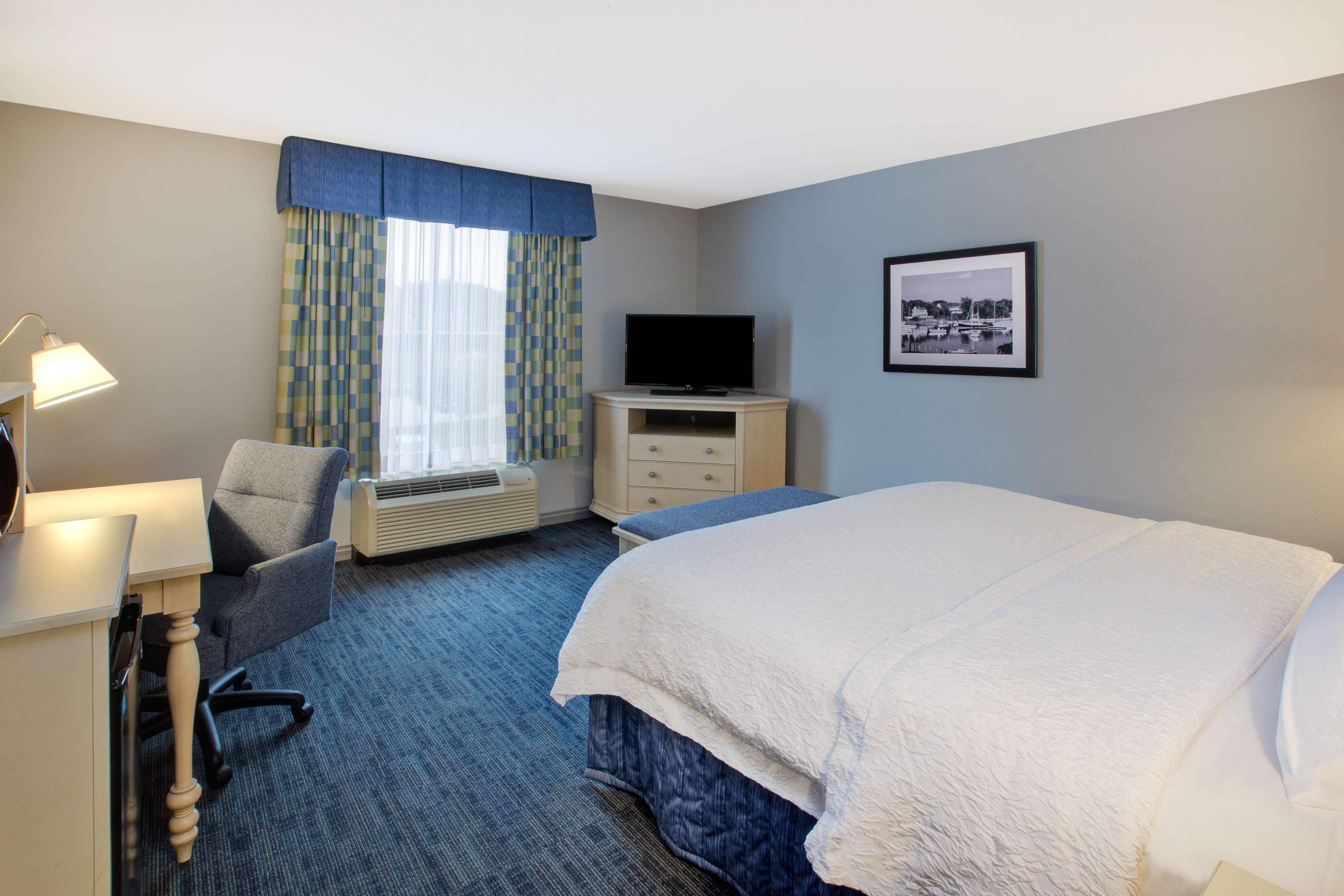 Hampton & - Cape Cod / Hotel 3*