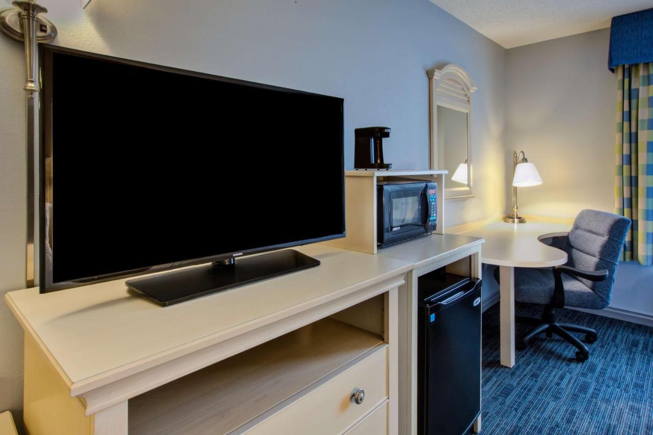 Hampton & - Cape Cod / Hotel