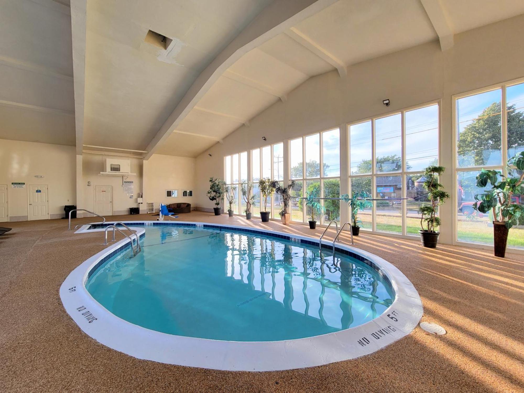 Motel Days By Wyndham - Cape Cod 3*