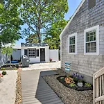 Charming West Yarmouth Home About 2 Mi To Beach!
