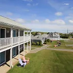 Colonial Acres Resort