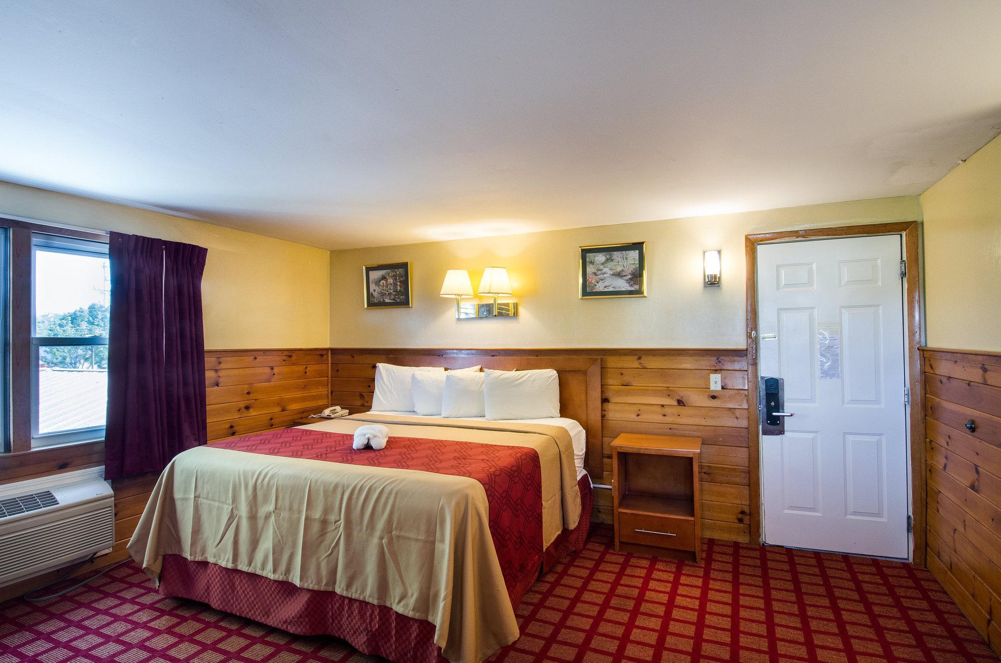 Econo By Choice - Cape Cod Lodge West Yarmouth