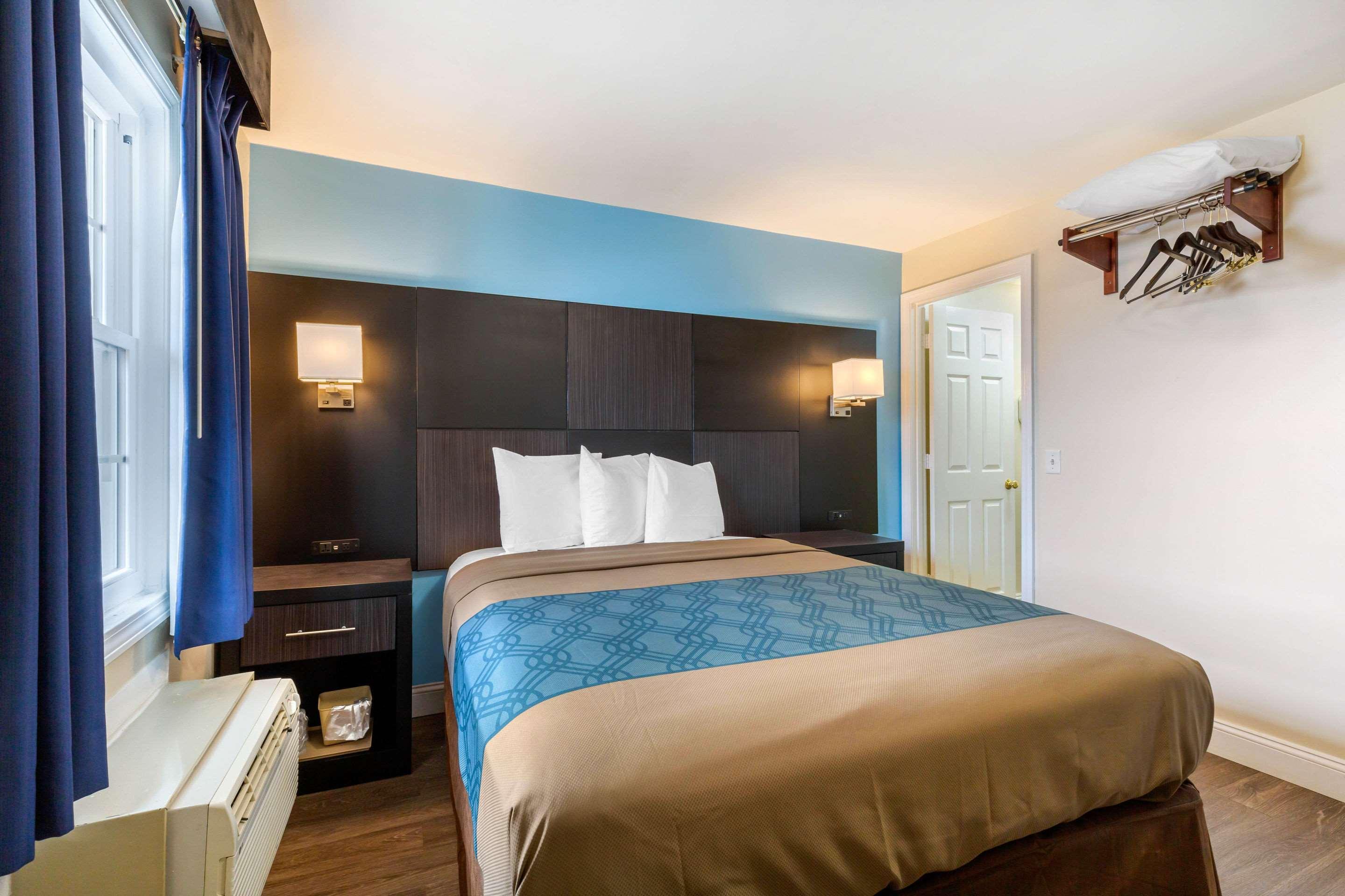 Lodge Econo By Choice - Cape Cod *
