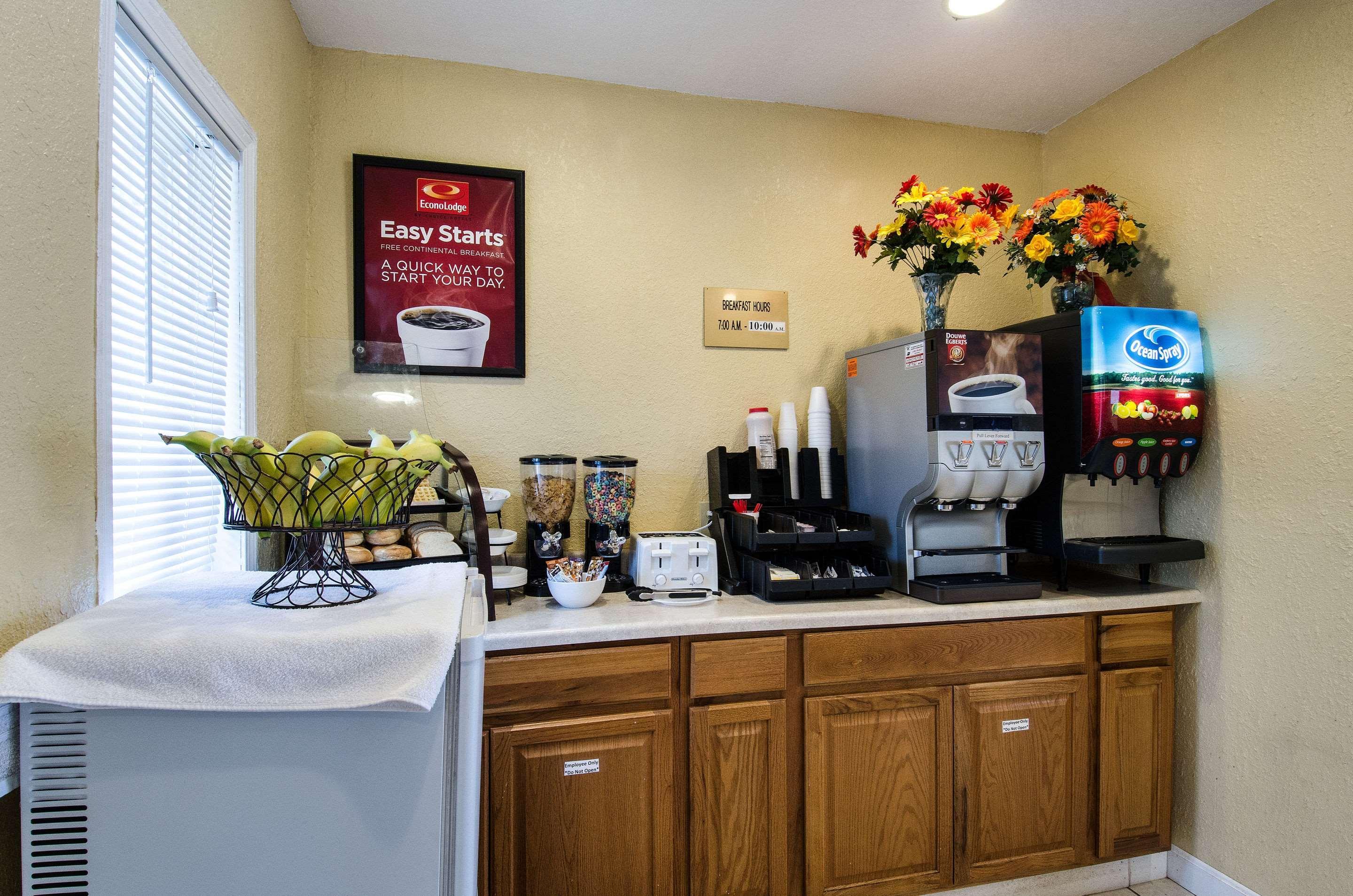 Econo By Choice - Cape Cod Lodge