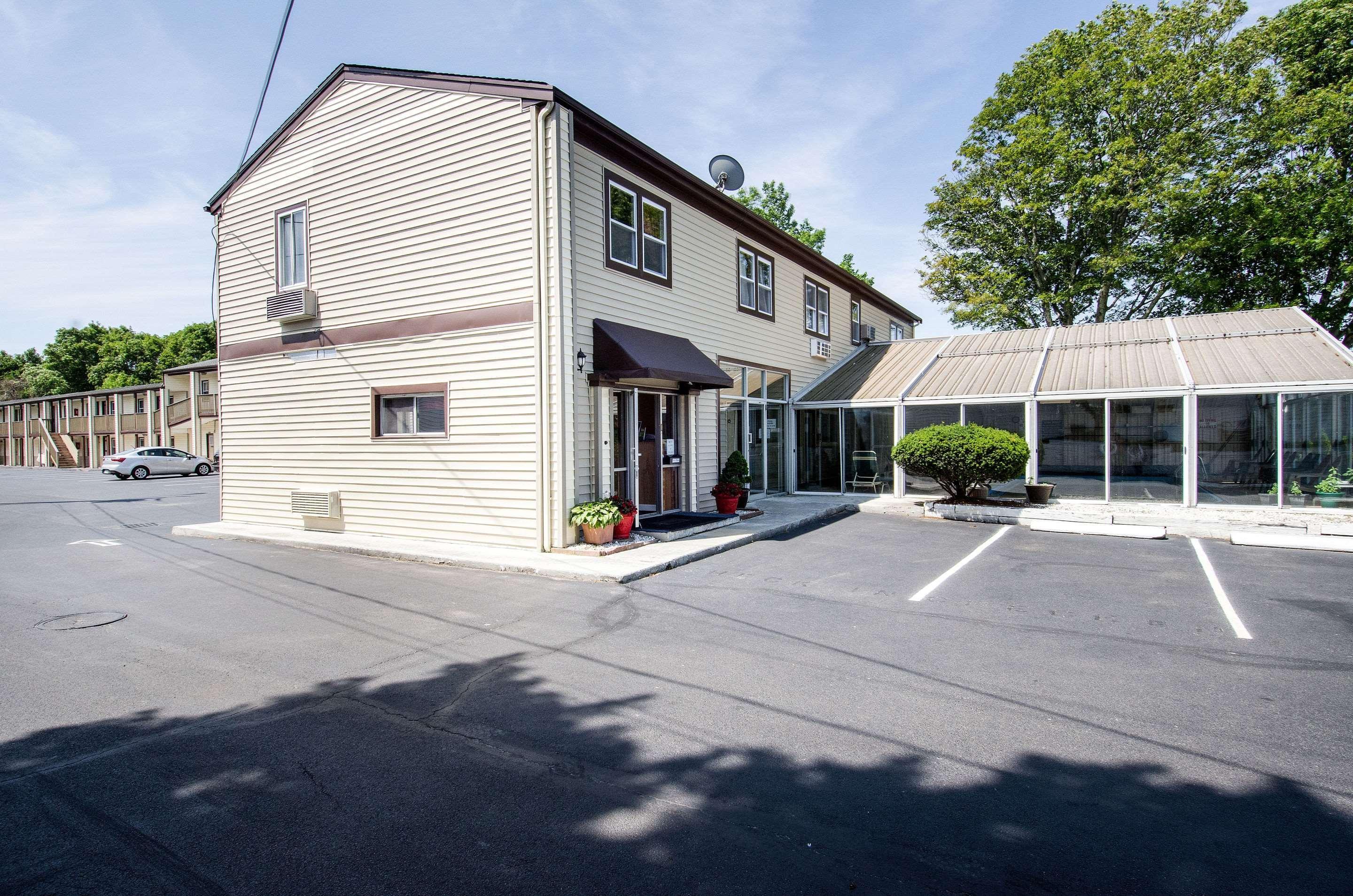 Econo By Choice - Cape Cod * West Yarmouth