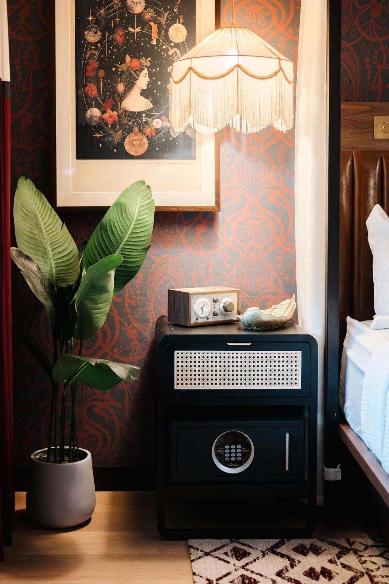 Uncommoner By Reverie Boutique Collection Hotel 4*