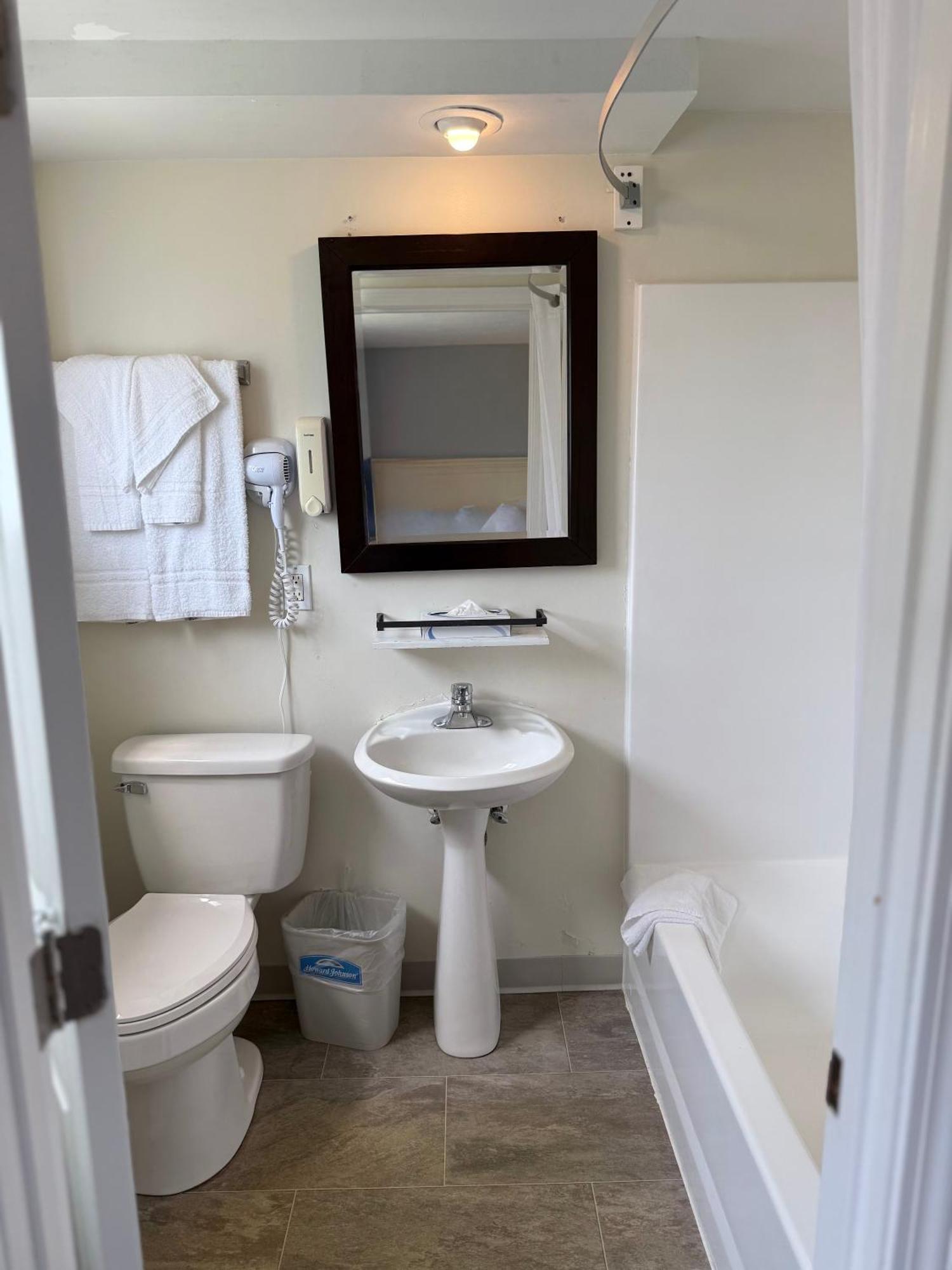 Cape Sands Hotel West Yarmouth