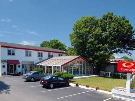 Lodge Econo By Choice - Cape Cod