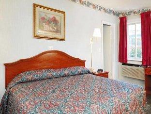 Econo By Choice - Cape Cod Lodge