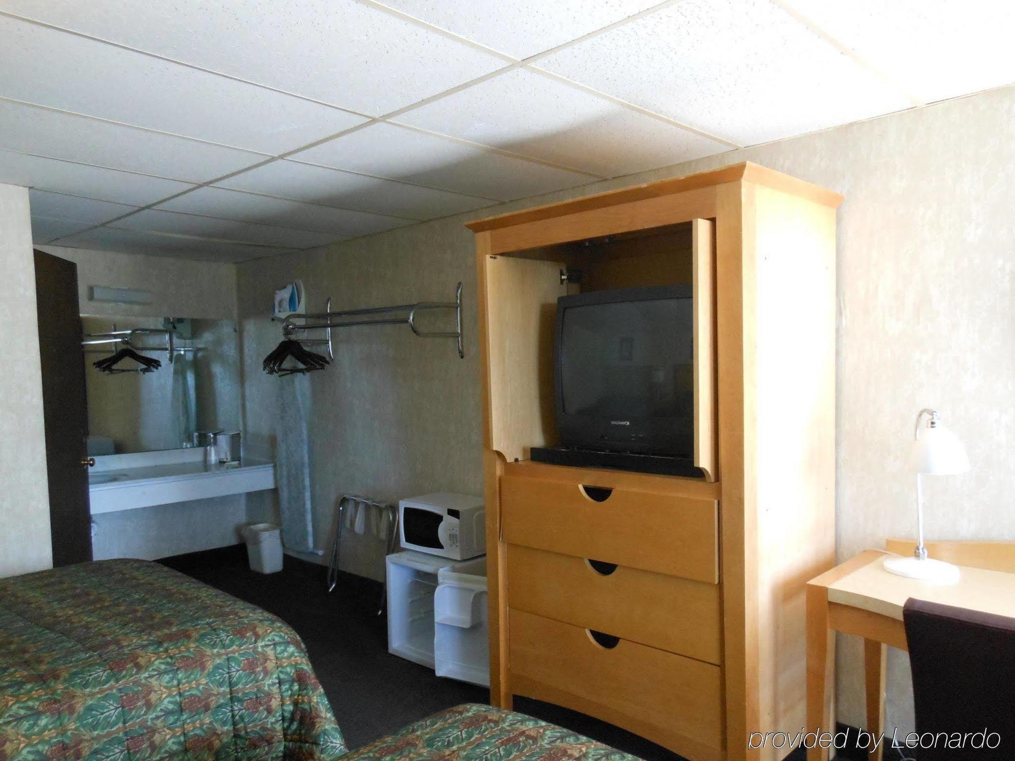 Howard Johnson By Wyndham Cape Cod Motel West Yarmouth