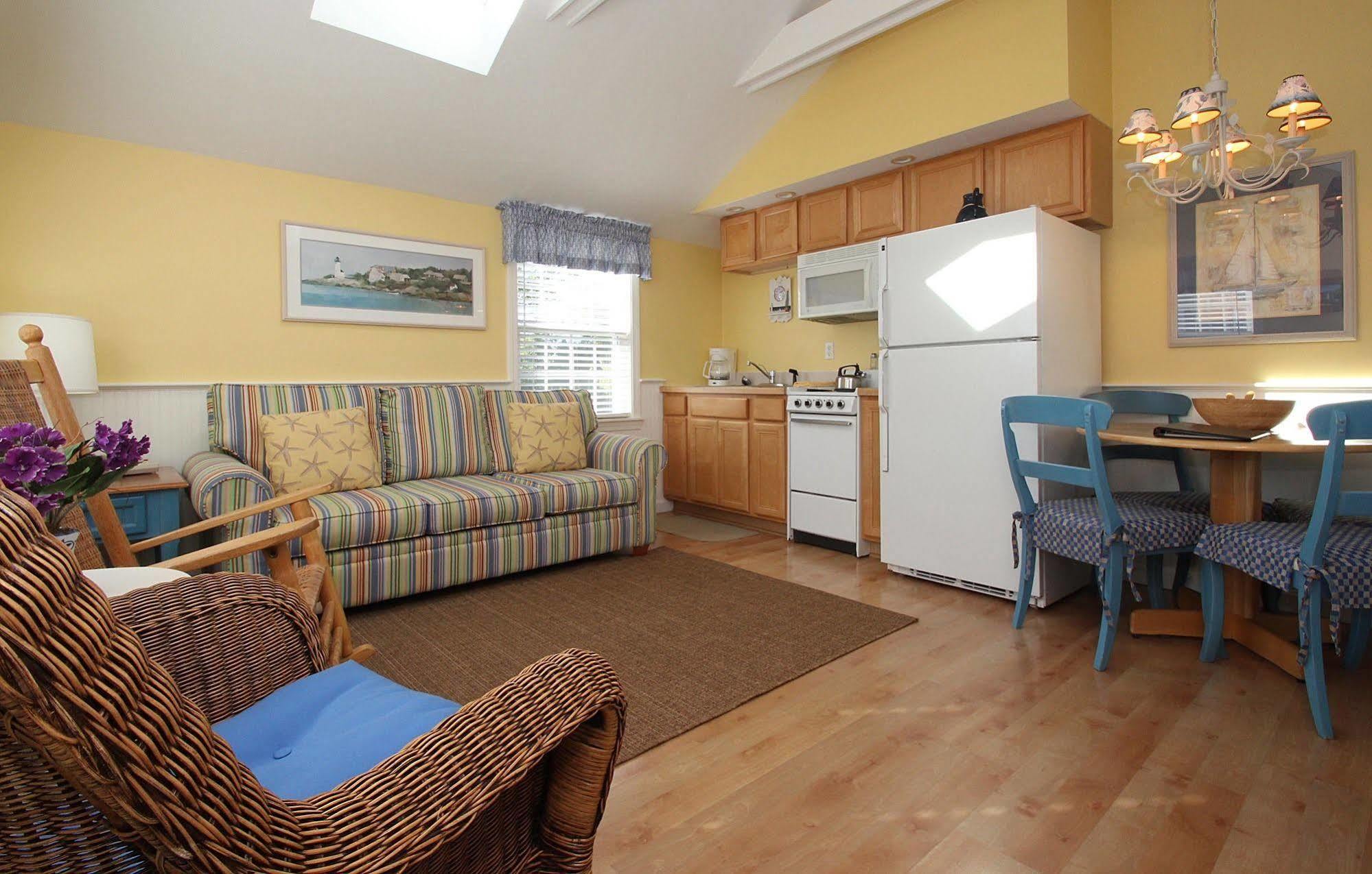 Colonial Acres Resort 3*