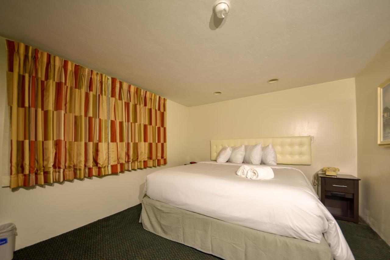 Cape Sands Hotel West Yarmouth