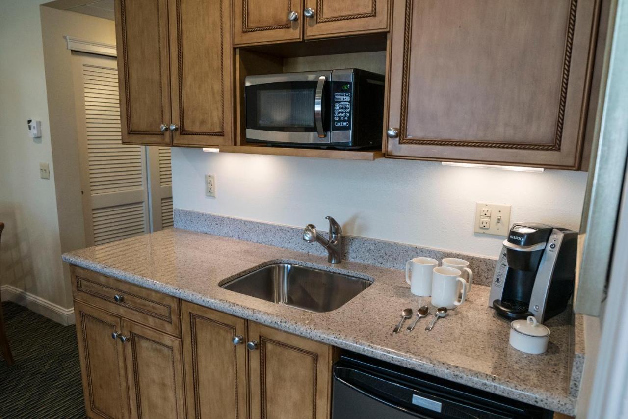 The Cove At Yarmouth Resort 3*